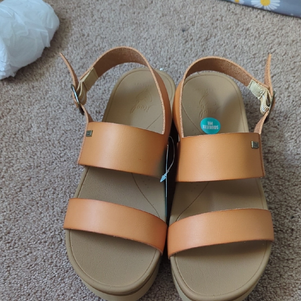 Reef Women's Tan Sandals
